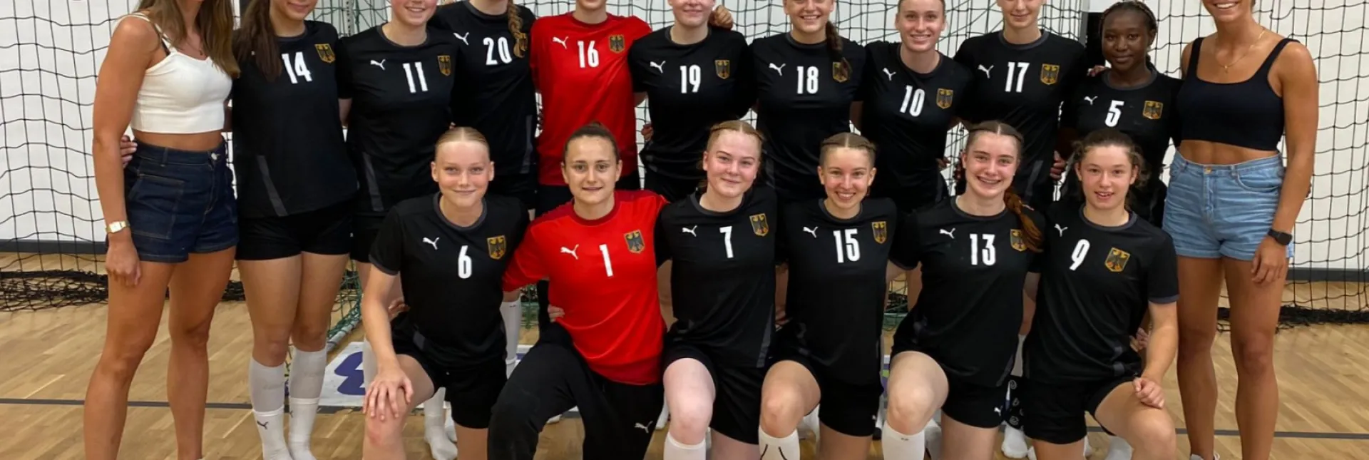 U16w.jpg