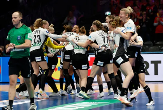 GERNED25-SF1---France-vs-Germany__1JC0409-.png